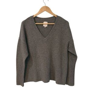 Not Monday Sweater Ella V-Neck Cashmere in Otter Brown Grey Small